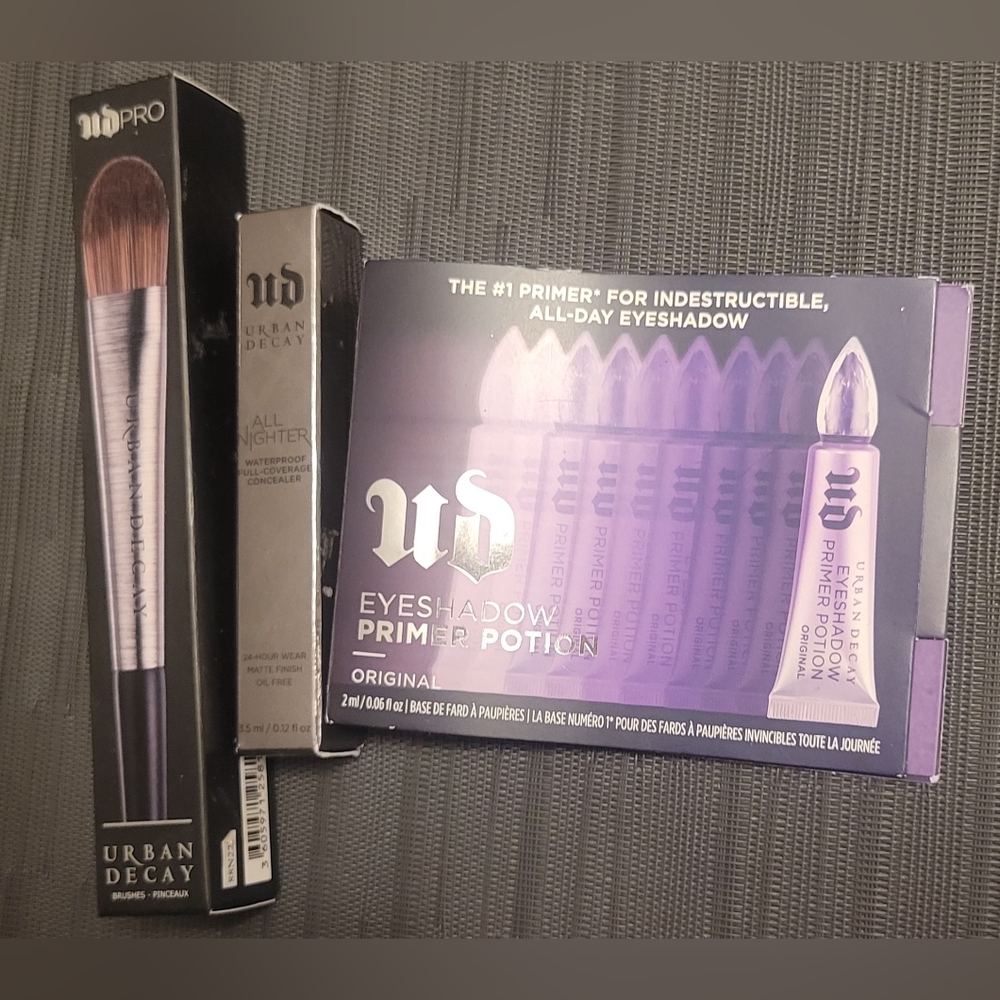 ⭐️ 🔥 URBAN DECAY 3PIECE BUNDLE DEAL! 🤩 ⭐️